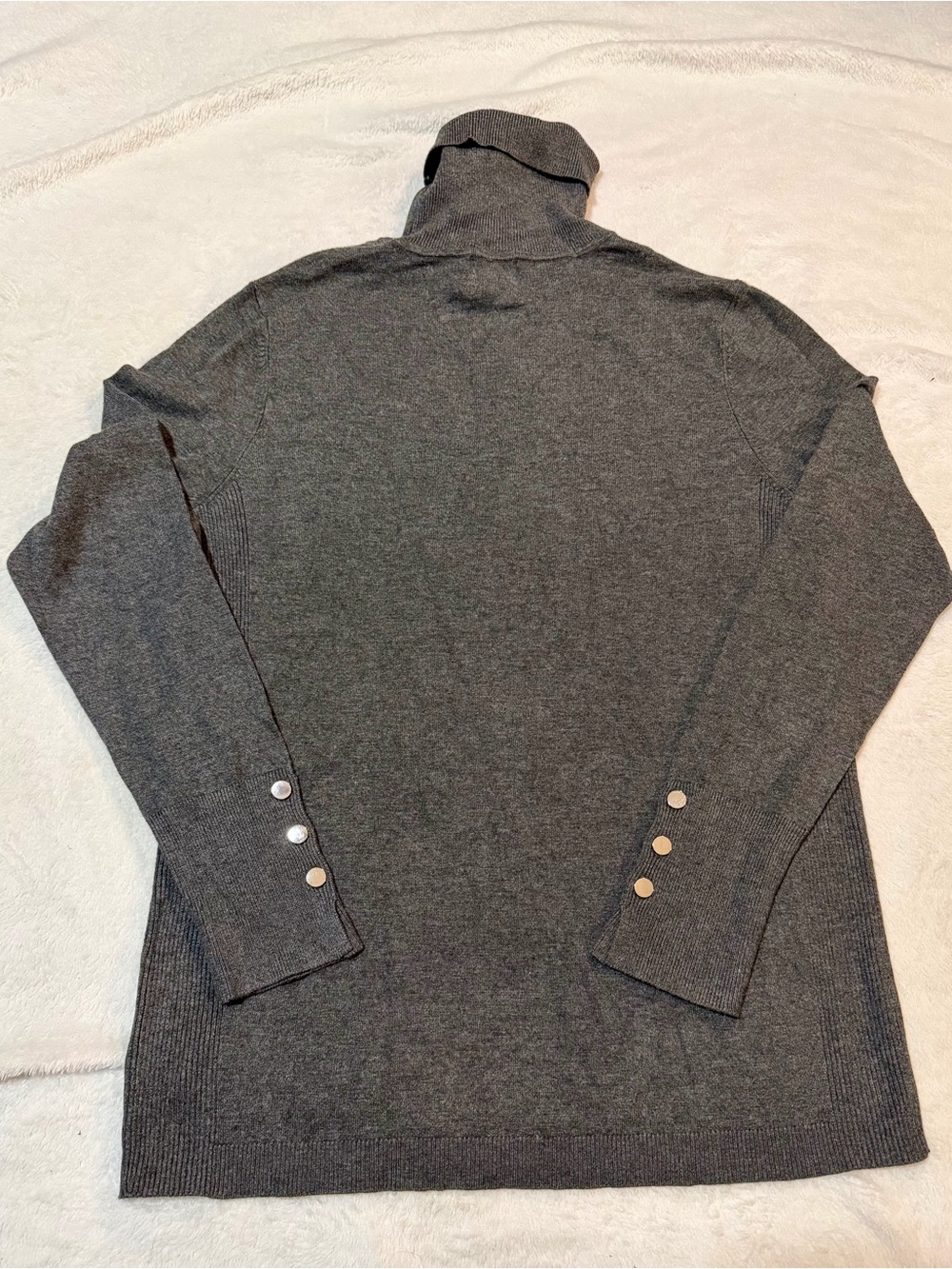 JM Collection Charcoal Gray Turtleneck Sweater with Button Cuffs